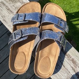 Time and Tru Sandals